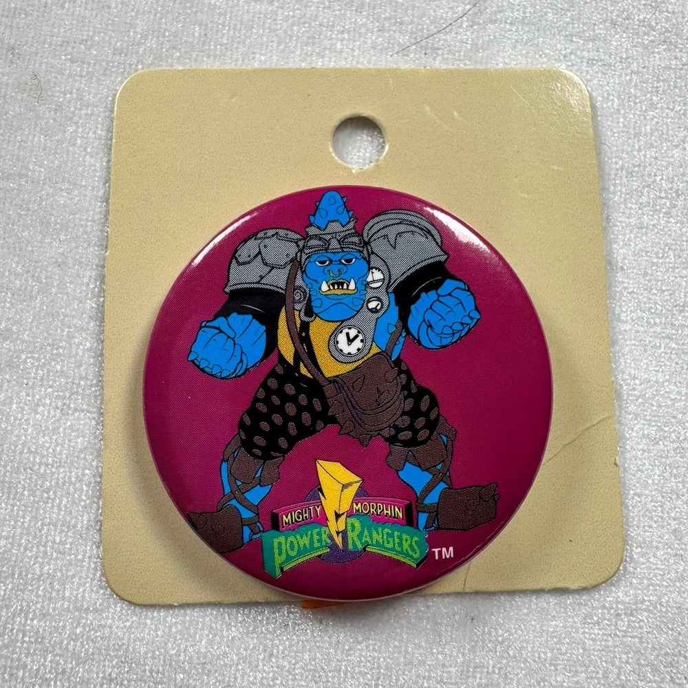 Vintage Mighty Morphin Power Rangers Chunky Chicken Button Pin Magenta 90s BEx